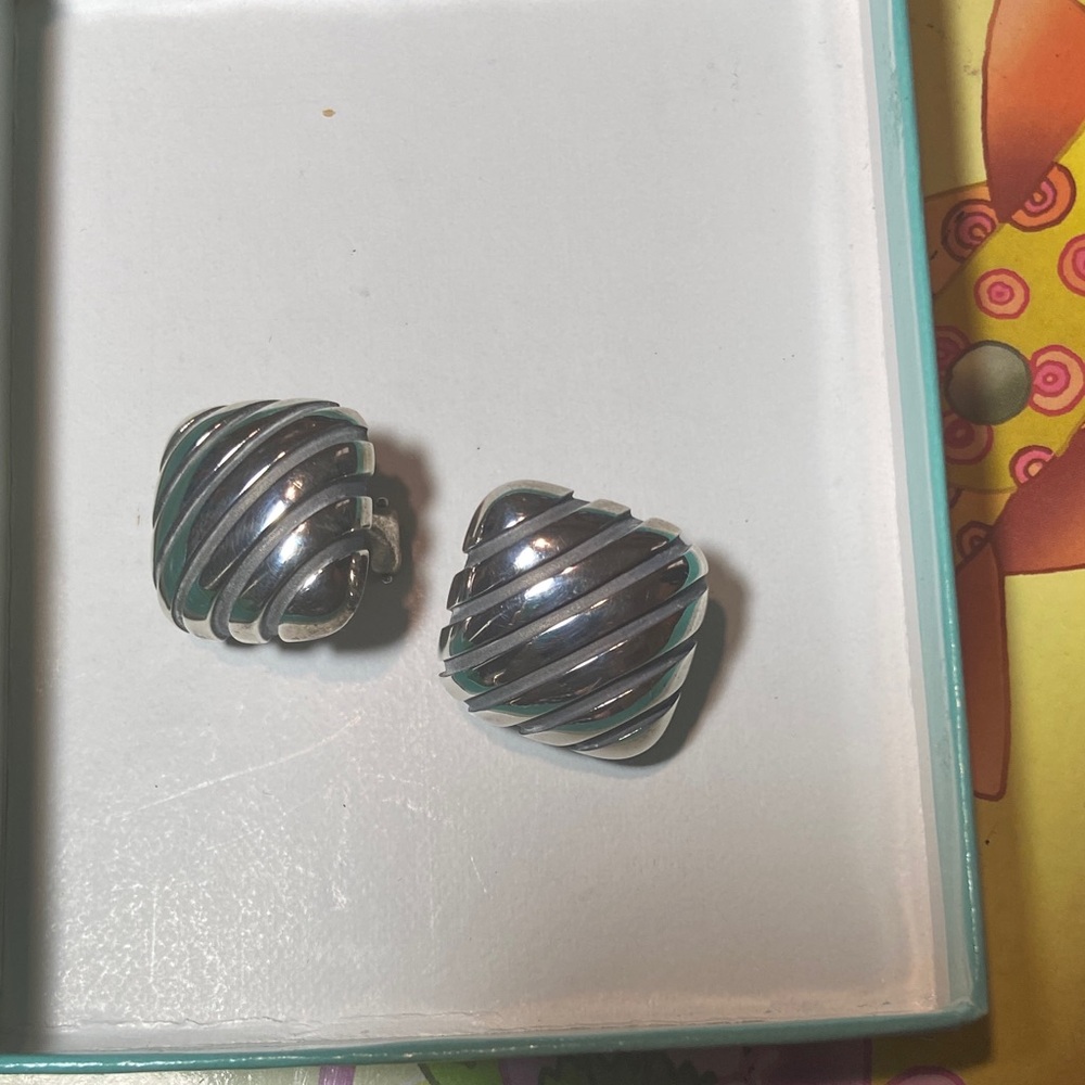 Tiffany & Co. Silver Swirl Earrings - Picture 3 of 5